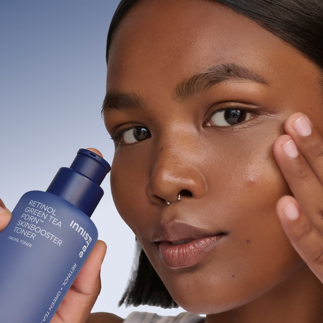 Retinol Green Tea PDRN™ Skinbooster Toner model application