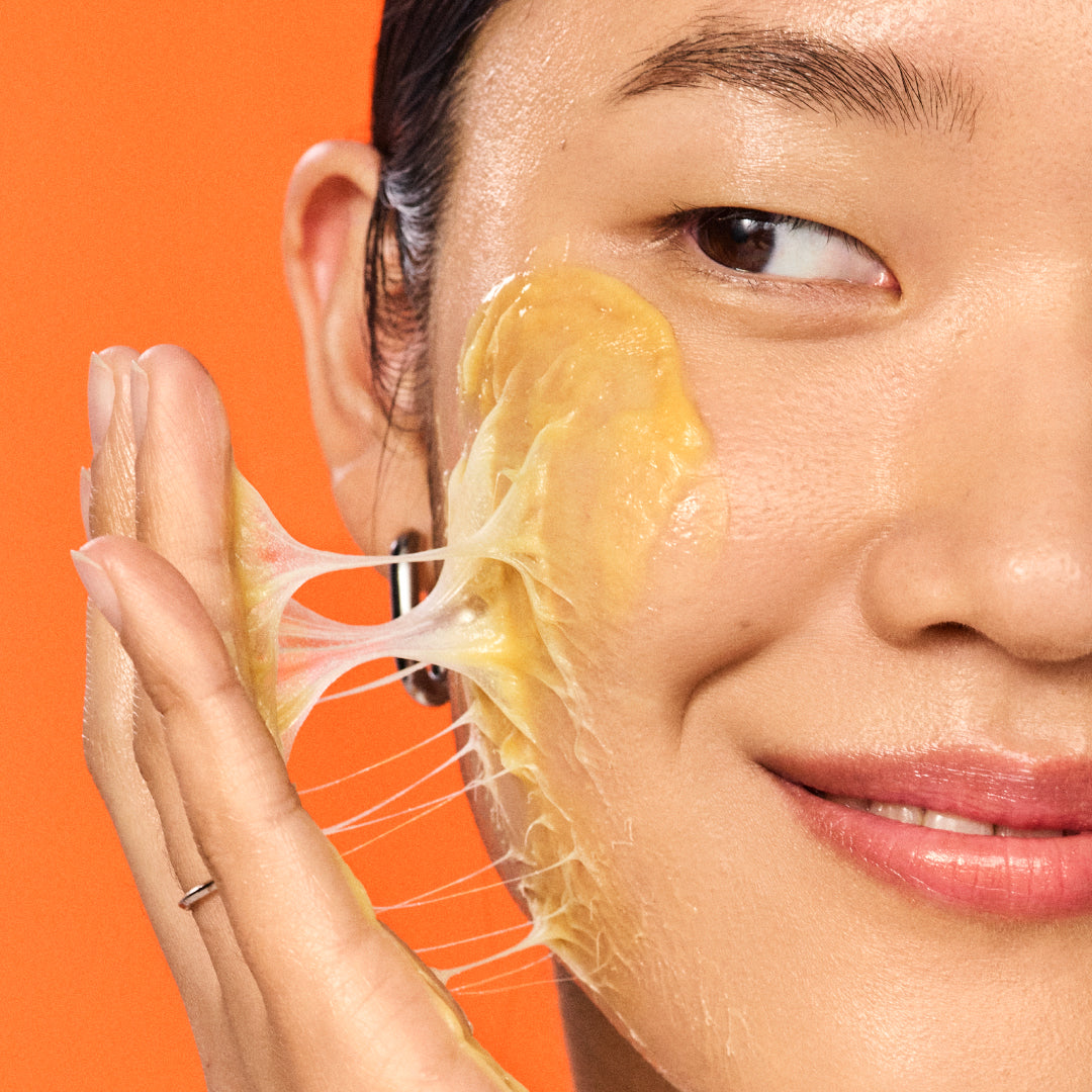 Vitamin C Brightening Mask-To-Foam™ Facial Cleanser model texture shot