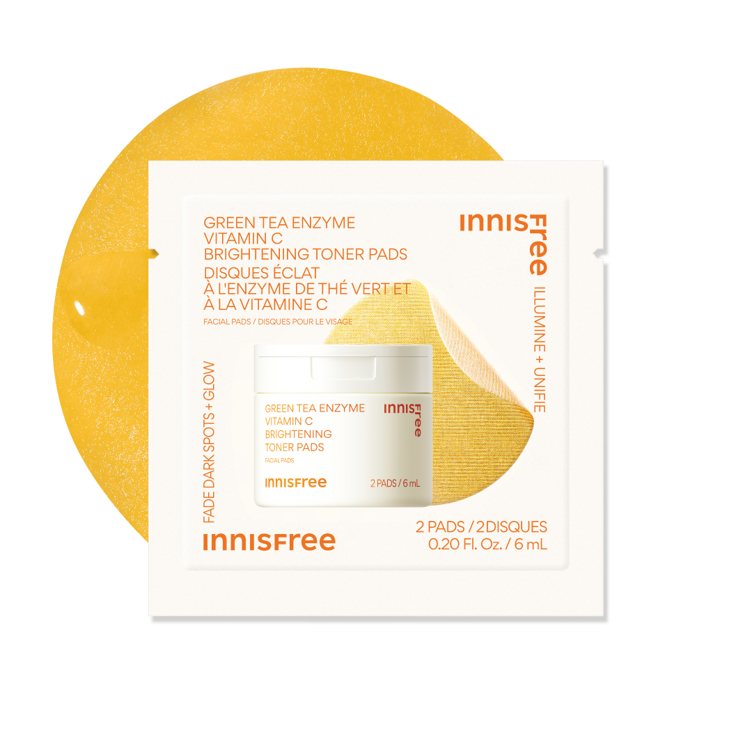 innisfree Vitamin C Toner Pads (2 Pads) with a toner pad behind it